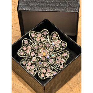 Vintage-Inspired Silver-Tone Floral Brooch With Pink Rhinestones Elegant Design